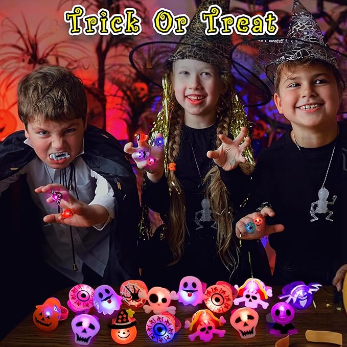 🎁LED Light Halloween Glowing Ring😍